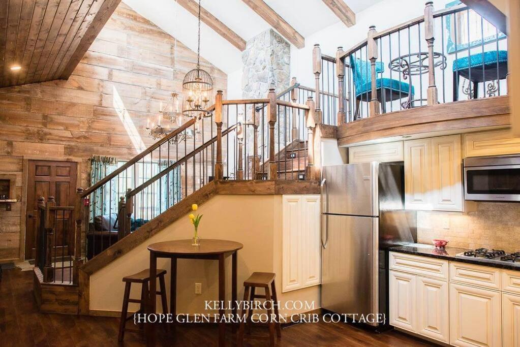 Corn Crib Cottage Barn And Villa At Hope Glen Farm Cottage Grove Extérieur photo